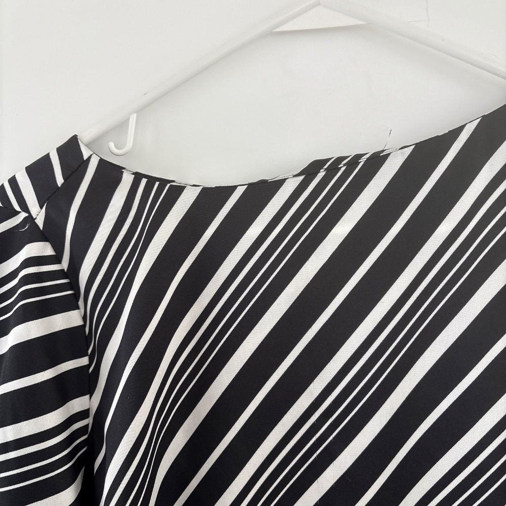 Blouse - Picture 3 of 4